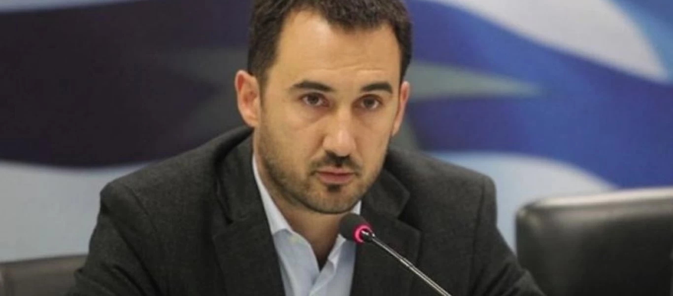 Κριτική από κυβερνητικές πηγές σε Αλέξη Χαρίτση: «Θράσος να κατηγορεί την κυβέρνηση που προσπαθεί να βάλει τάξη»